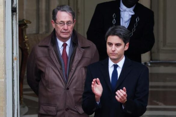 Rebels ‘capture’ Syrian prime minister, escorted to a ‘meeting to hand over govt’